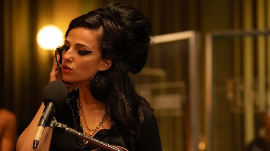 Відео до фільму Емі Вайнгауз: Back to Black | Back To Black | Trailer Ufficiale