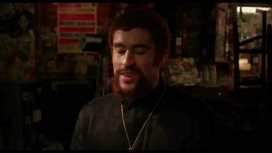 Відео до фільму Спіймати на гарячому | Benito como Colorado.