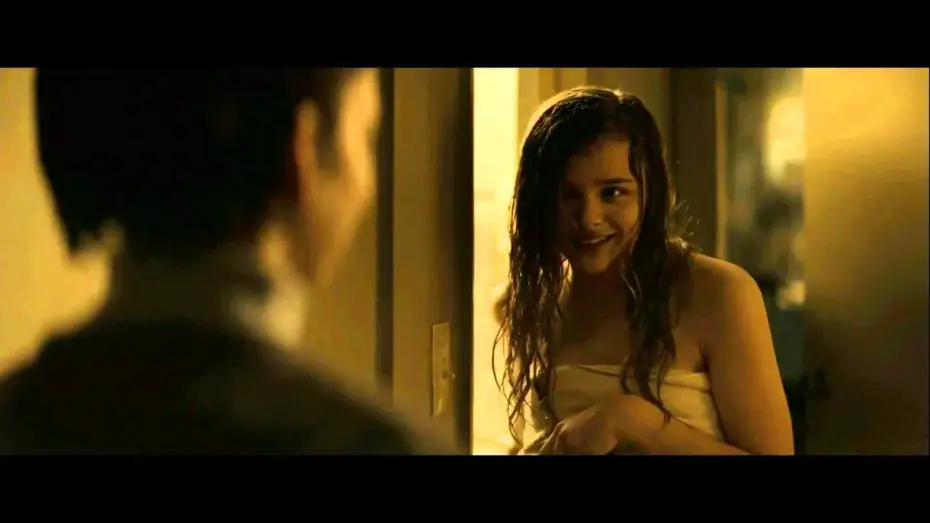 Відео до фільму Впусти мене — Let Me In - Abby's Shower Scene