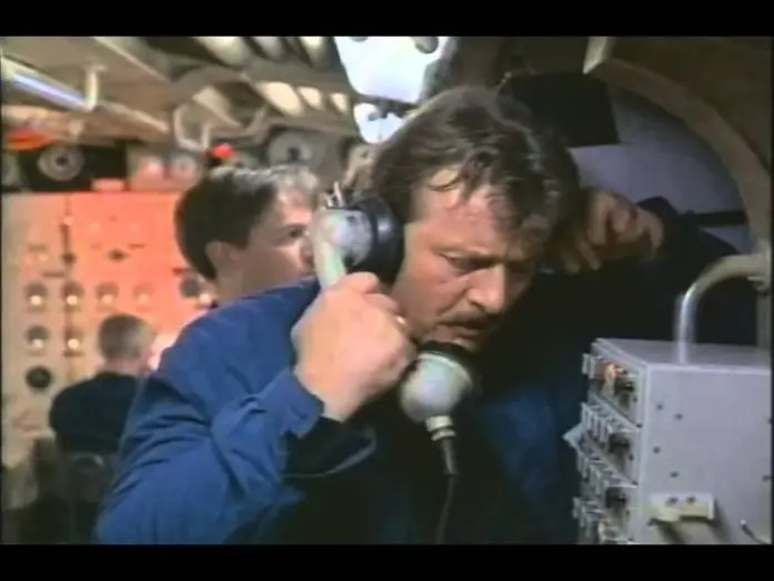 Відео до фільму Ворожі води | Hostile Waters Trailer 1997