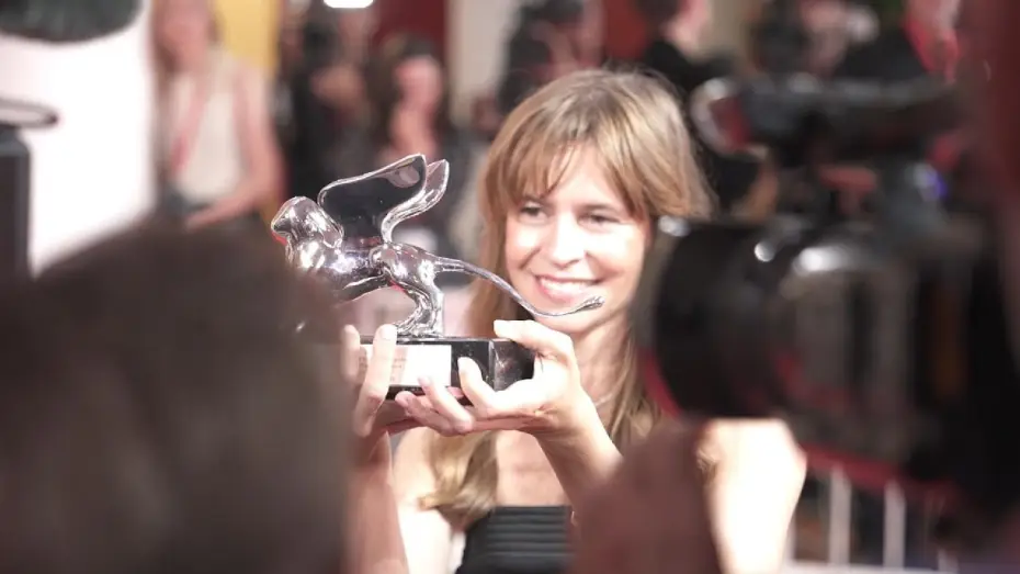 Відео до фільму Вермільйо | Venezia 81 - Grand Jury Prize Interviews