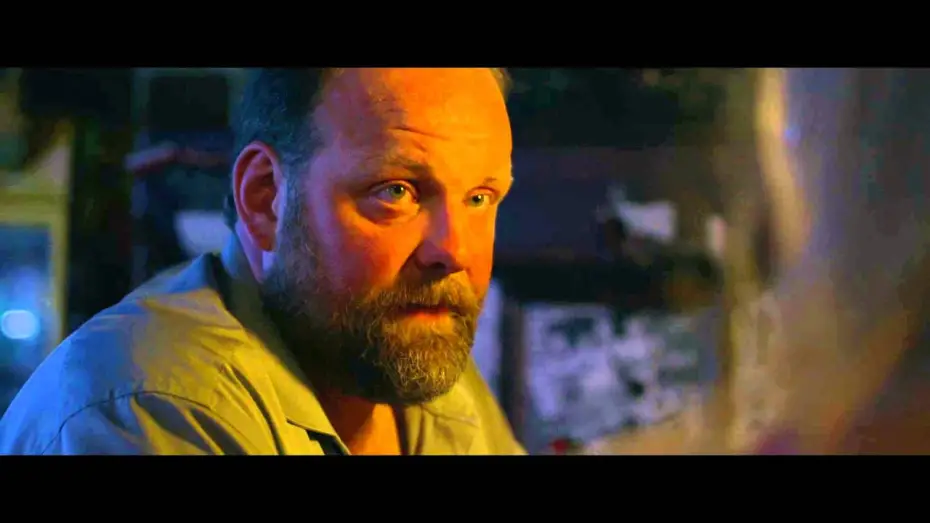 Відео до фільму Too Close to the Sun — AU PLUS PRES DU SOLEIL - Bande-annonce officielle - Au cinéma le 9 septembre 2015