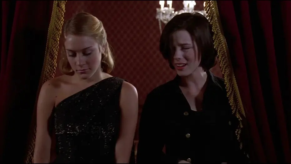 Відео до фільму Останні дні диско | He's the Greatest Dancer