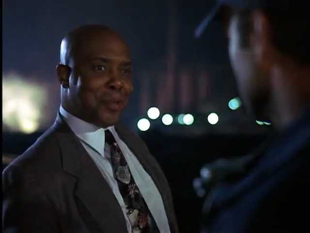 Відео до фільму На відстані удару | Striking Distance (1993) - Trailer