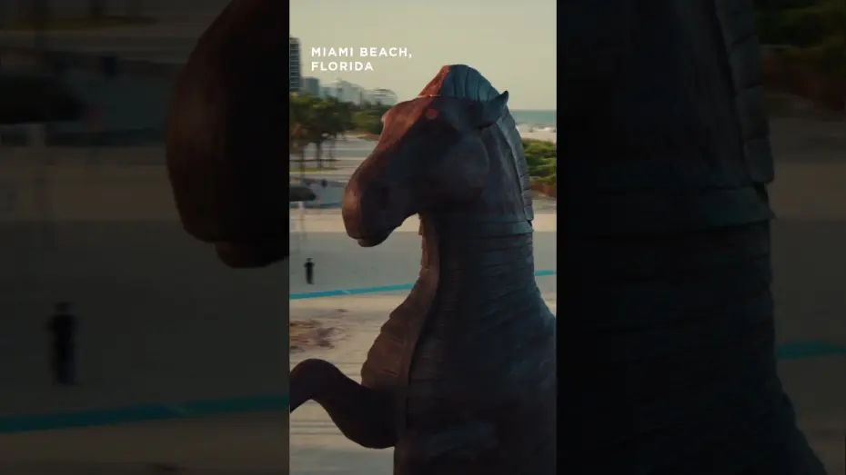 Відео до фільму Одіссея — Matt Damon and John Leguizamo 🤝 epic Trojan Horse in Miami