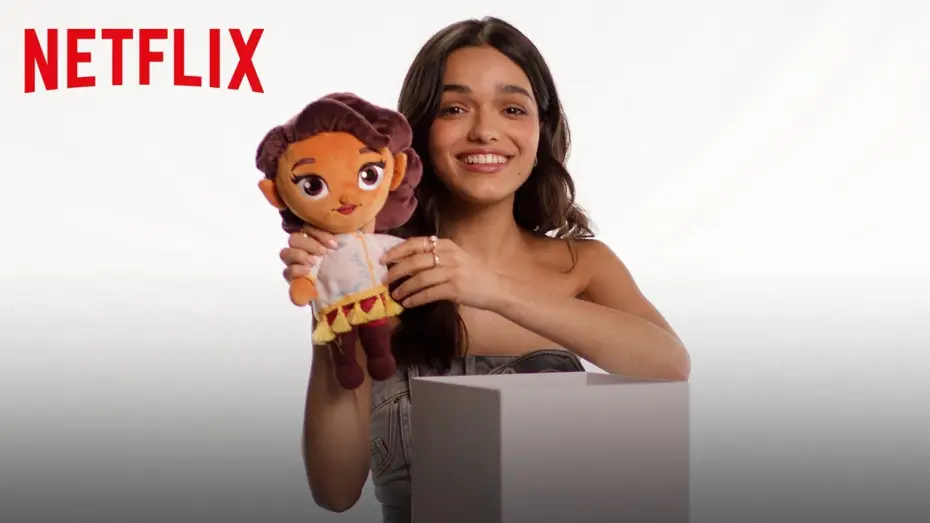 Відео до фільму Зачаровані | Rachel Zegler Unboxes Spellbound Toys