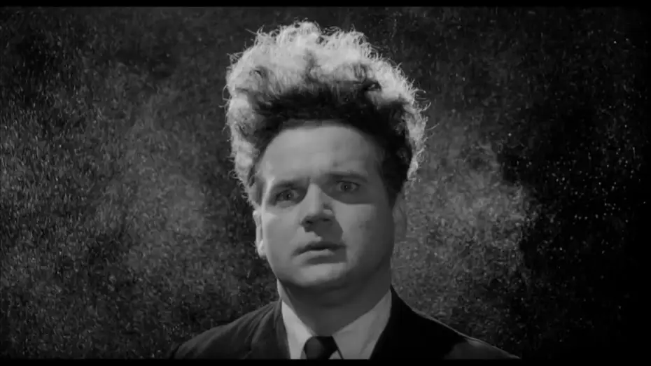 Відео до фільму Гумкоголовий | Cabeza borradora (Eraserhead) | Tr&aacute;iler espa&ntilde;ol VOSE | Avalon