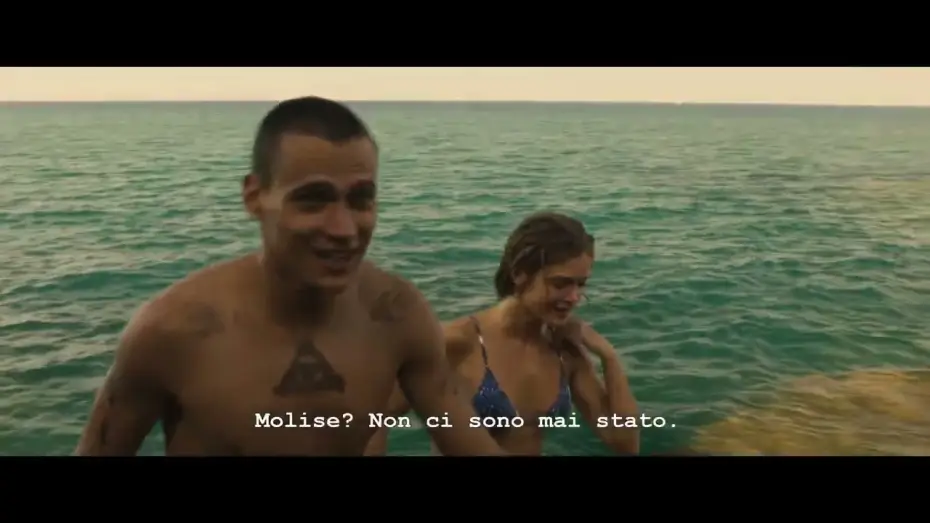 Відео до фільму Хочу зараз | FINO ALLA FINE di Gabriele Muccino (2024) - Clip "Vuoi tuffarti con me?"
