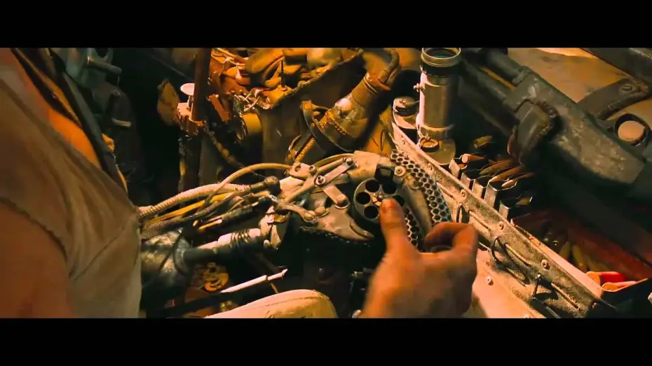 Відео до фільму Шалений Макс: Дорога гніву | Mad Max: Fury Road - Comic Con Trailer Italiano | HD