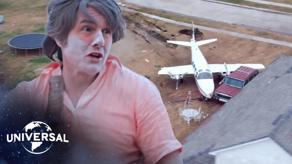 Відео до фільму Баррі Сіл: Король контрабанди | Barry&rsquo;s Wild Suburban Landing