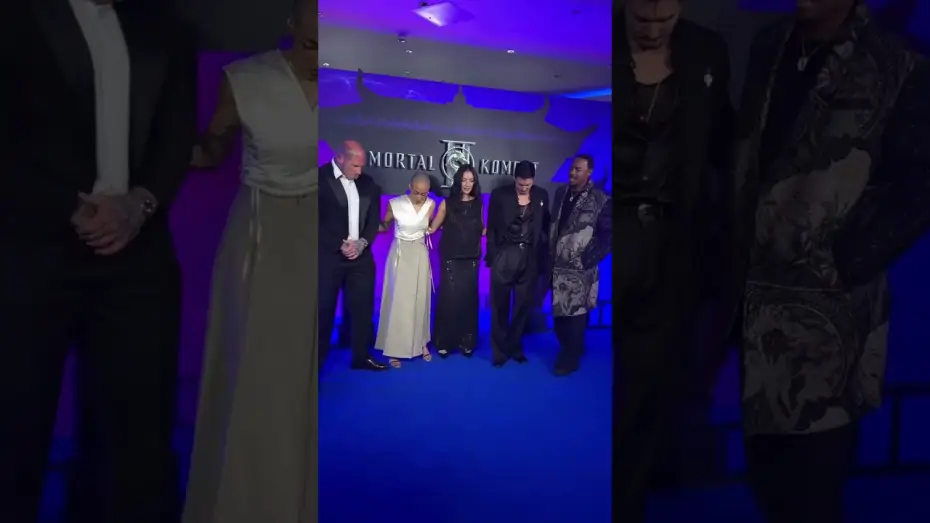 Відео до фільму Мортал Комбат ІІ — Choose your fighter. The cast of MORTAL KOMBAT II took on the European Fan Event in London.