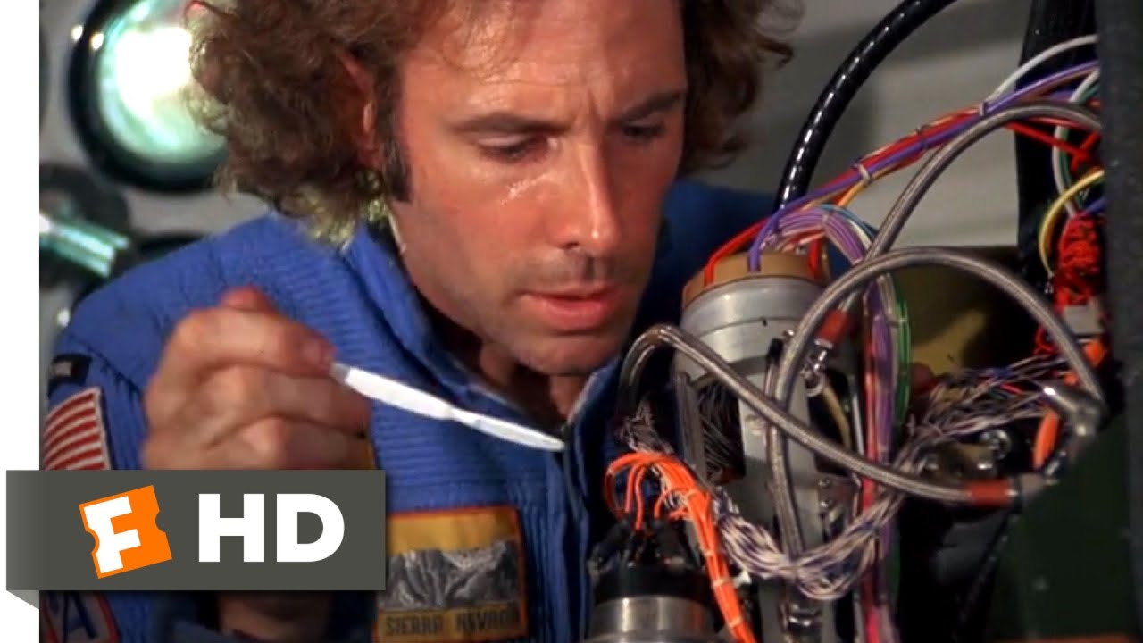Відео до фільму Мовчазна втеча | Silent Running (1972) - Running Over Huey Scene (8/10) | Movieclips