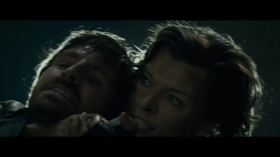 Відео до фільму Оселя зла 6: Фінальна битва — RESIDENT EVIL : CHAPITRE FINAL - Extrait "Alice se réveille" VF