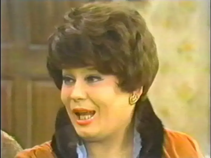 Відео до серіалу All in the Family — Clips: Beverly LaSalle's 1st time on ALL IN THE FAMILY, 1975, Lori Shannon
