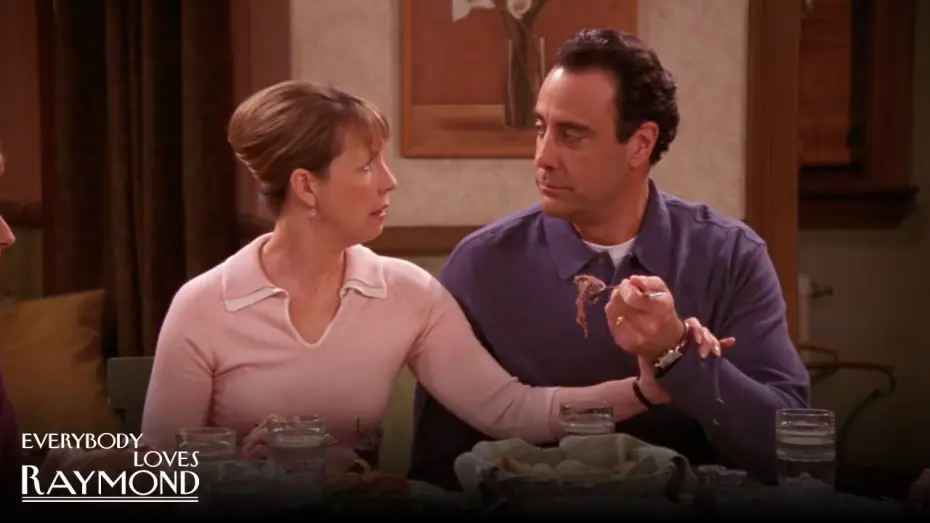 Відео до серіалу Усі люблять Реймонда — Robert's Weird Chin Habit | Everybody Loves Raymond