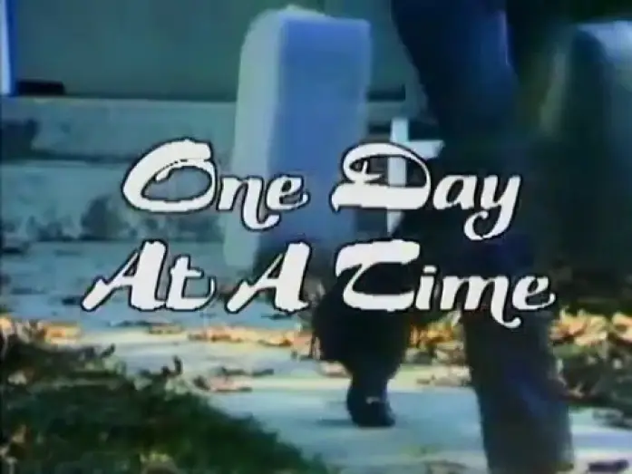 Відео до серіалу One Day at a Time — One Day at a Time 1975 - 1984 Opening and Closing Theme