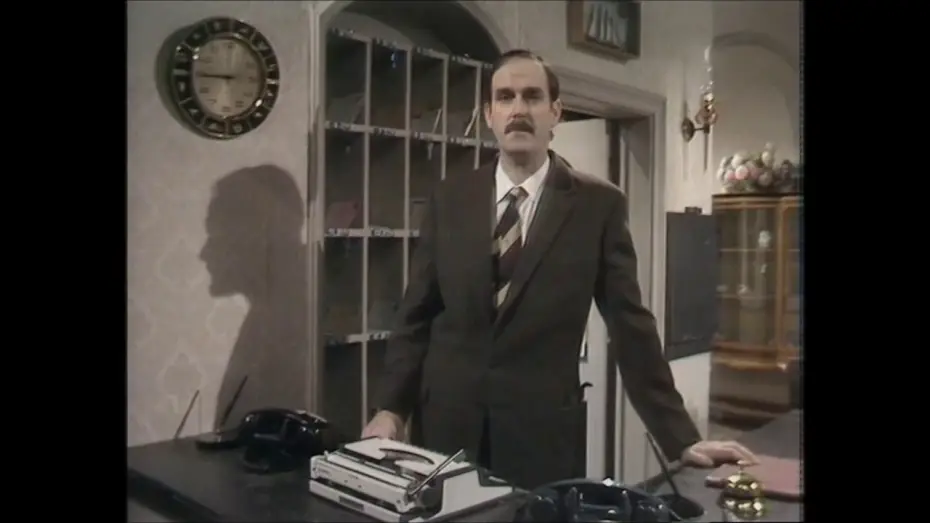 Відео до серіалу Готель "Башти Фолті" — Fawlty Towers: Bloopers and outtakes