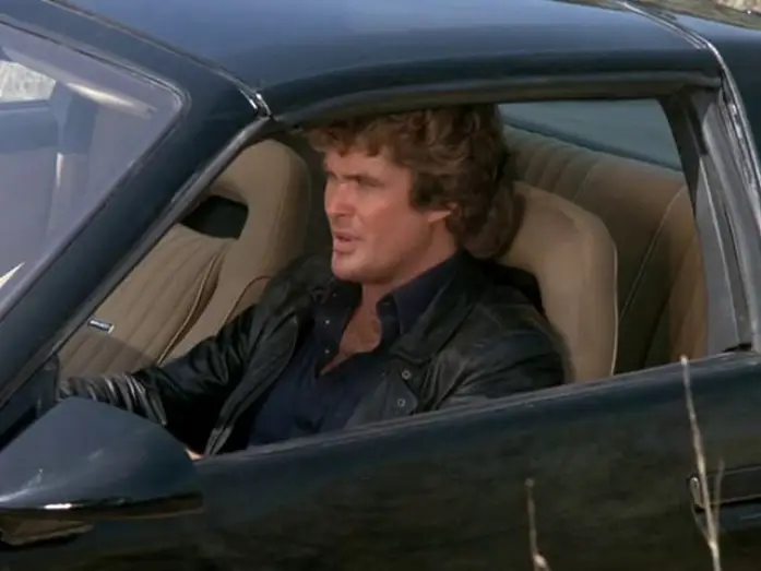 Відео до серіалу Мандрівний лицар — Мандрівний лицар (Knight Rider) - Дуель K.I.T.T.а та Голіафа