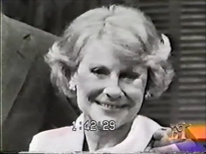 Відео до серіалу The Ghost & Mrs. Muir — Hope Lange - ET Interview Post Brain Surgery - 1991