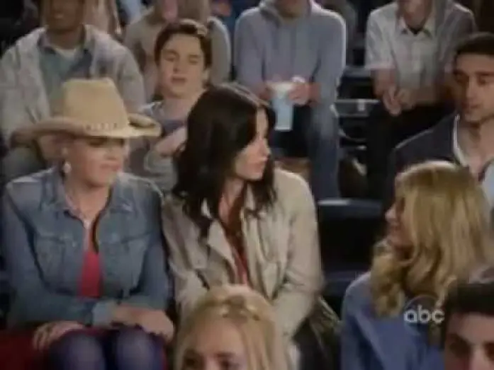Відео до серіалу Звабливі та вільні — "Cougar Town" Trailer