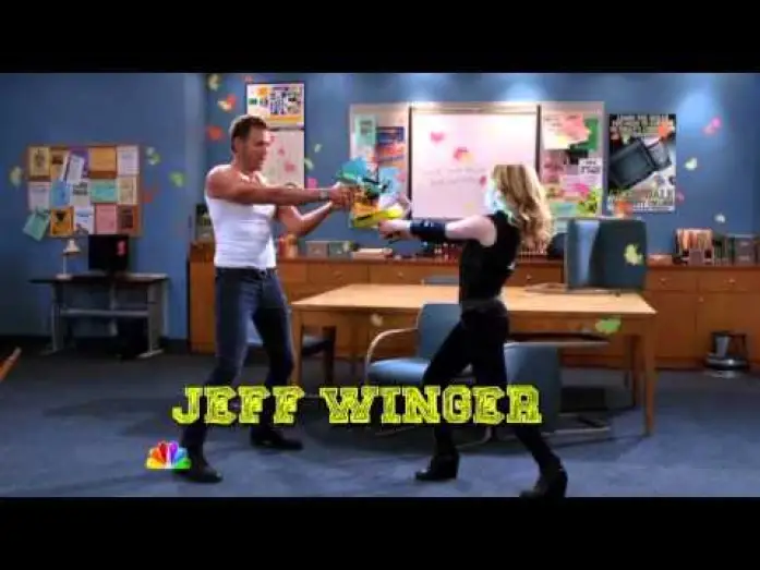 Відео до серіалу Спільнота — Community Season 4 Opening Titles