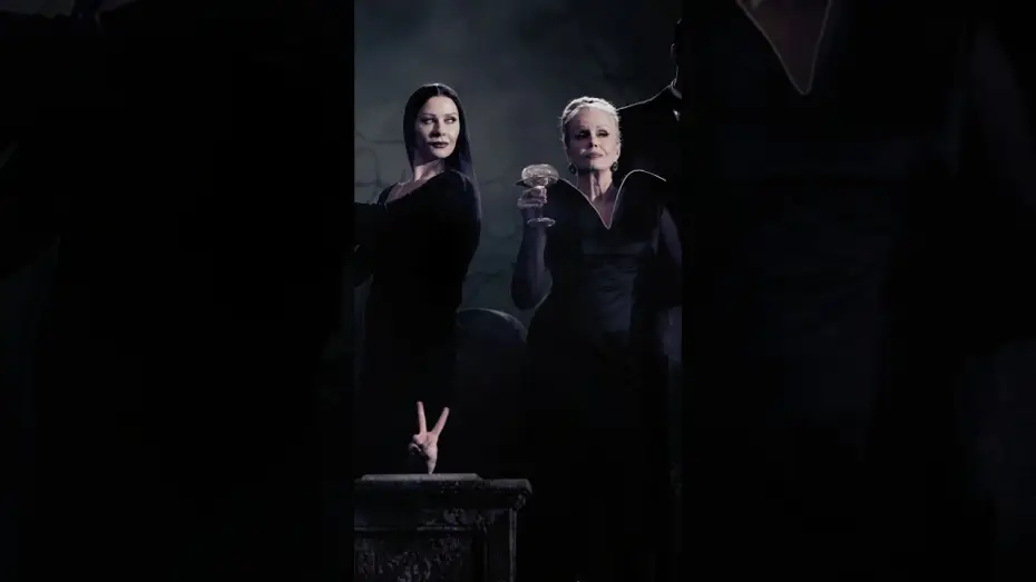 Відео до серіалу Венздей — This isn’t a first look, it’s a warning. S2 begins this August.