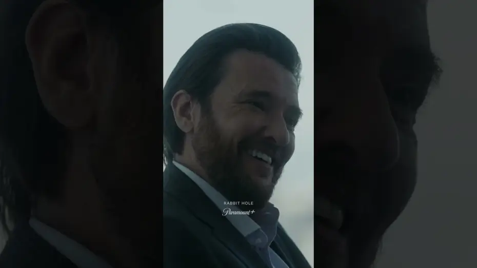 Відео до серіалу Кроляча нора — The enemy is everywhere.
