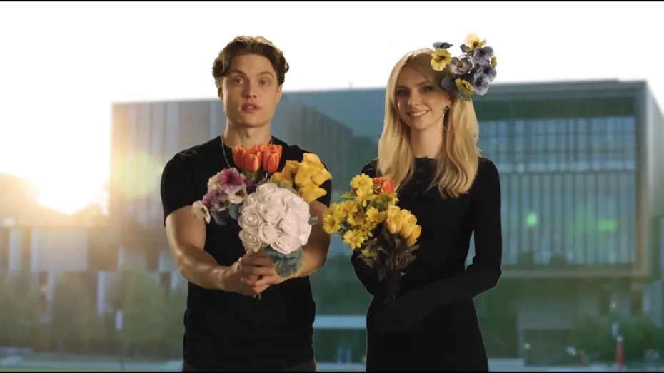 Відео до серіалу Покоління Ві — Cate and Sam - Happy Thomas Godolkin Day