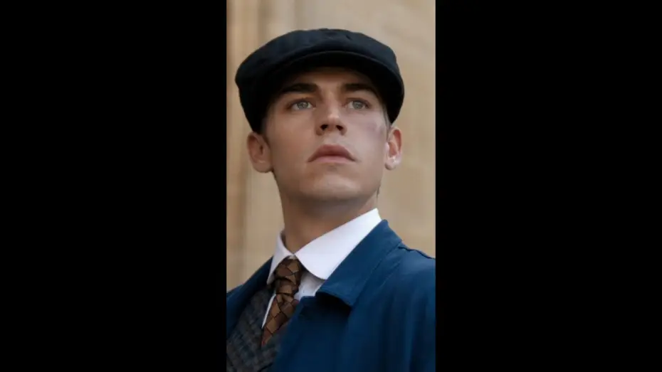 Відео до серіалу Молодий Шерлок — Pense vite. Frappe encore plus vite.  #YoungSHerlock #HeroFiennes