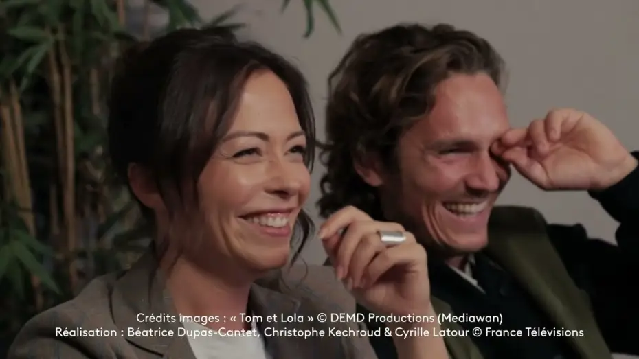 Відео до серіалу Том і Лола — [Interview] Tom et Lola :  Dounia Coesens & Pierre-Yves Bon