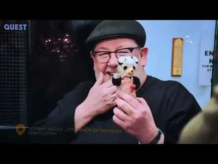 Відео до серіалу Johnny Vegas' Little Shop of Antiques — British Toy Auctions on Jonhny Vegas’s Little Shop of Antiques…