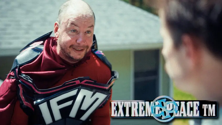 Відео до серіалу Million Dollar Extreme представляє: Екстремальний мир — Extreme Peace: "Insurance Fraud Man" Sketch