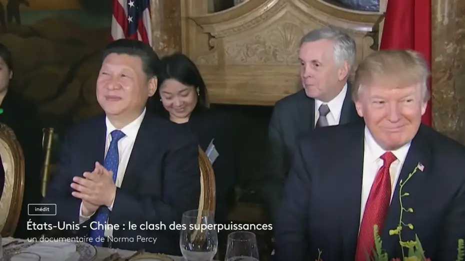 Відео до серіалу Clash of the Super Powers: America v China — [Bande-annonce] Le Monde en face : États-Unis - Chine, le clash des superpuissances