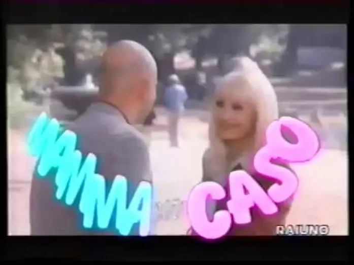 Відео до серіалу Мама випадково — RAFFAELLA CARRA : SPOT MAMMA PER CASO