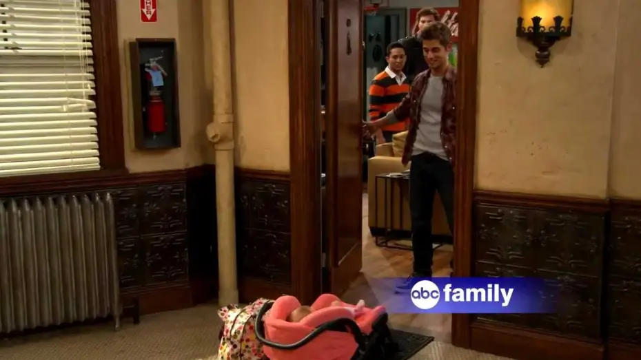 Відео до серіалу Baby Daddy — "Baby Daddy" Series Promo