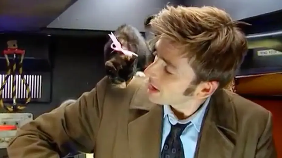 Відео до серіалу Доктор Хто — AWW! David Tennant & A Basket of Kittens | Doctor Who Confidential Series 3