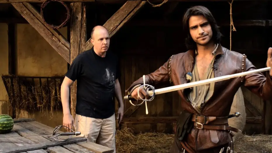 Відео до серіалу Мушкетери — Secrets of... Luke Pasqualino tells us the secrets behind the special effects