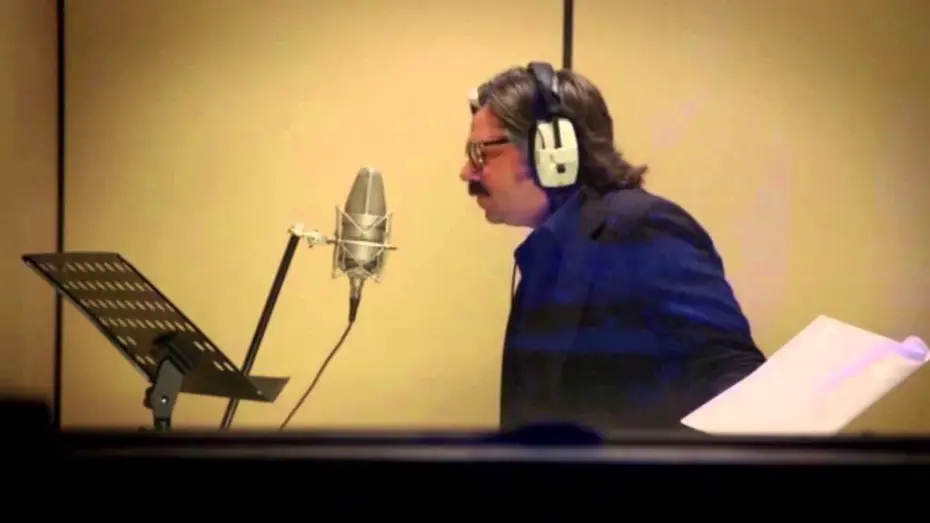 Відео до серіалу Тост Лондона — Toast of London - "Yes" Clip