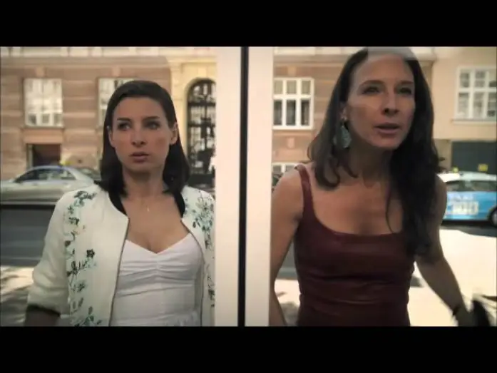 Відео до серіалу Vorstadtweiber — VORSTADTWEIBER - Trailer Staffel 1 (2015)