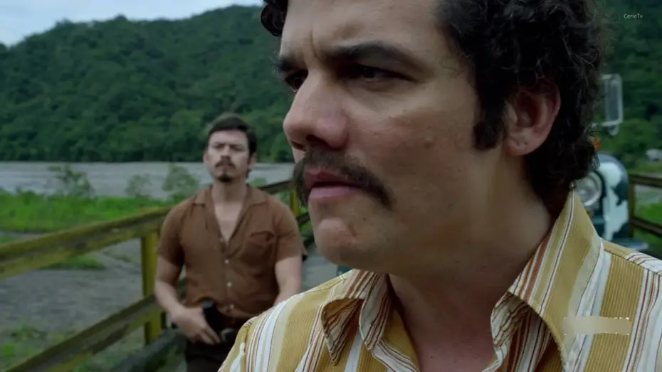 Видео к сериалу Нарко — ✔ Narcos Trailer [ITA HD] serie Netflix  stagione 1 Promo
