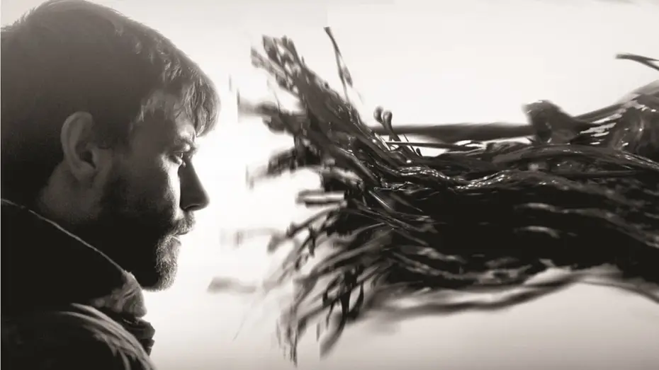 Відео до серіалу Вигнанець — OUTCAST (Trailer español)