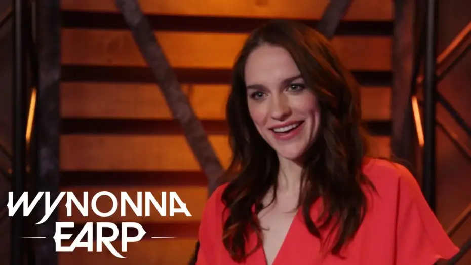 Відео до серіалу Вайнона Ерп — Space.ca Q & A with Wynonna Earp star Melanie Scrofano