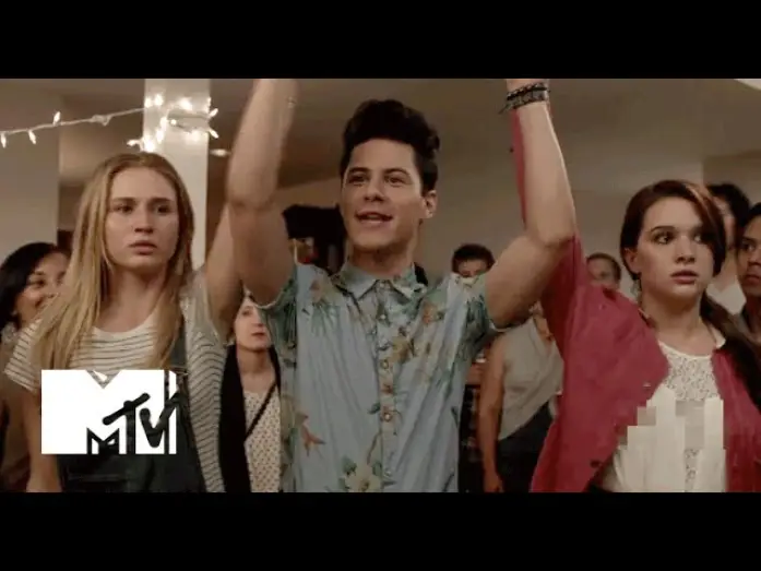 Відео до серіалу Прикидаючись — Faking It | Official Trailer (Season 1) | MTV