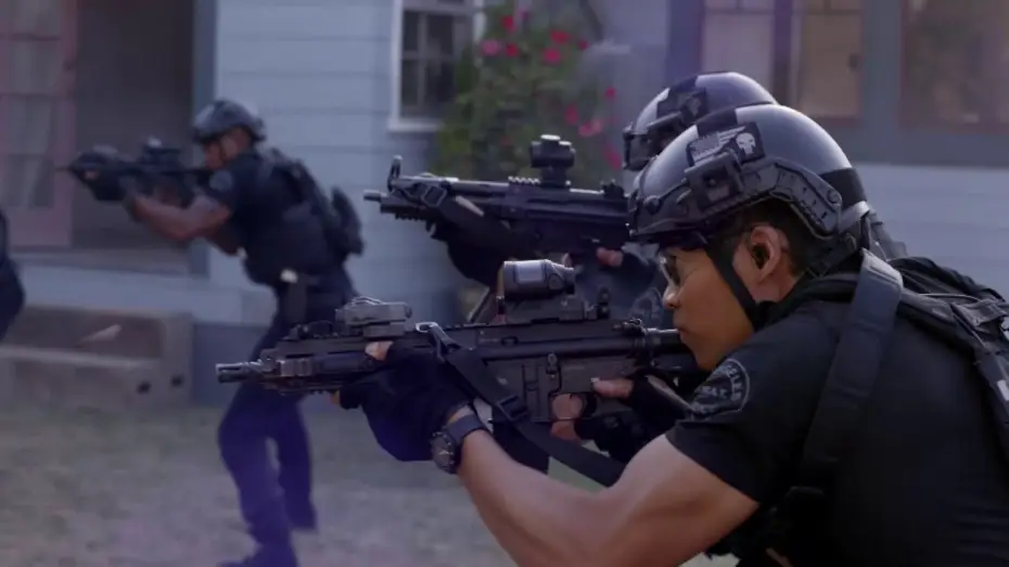 Видео к сериалу Спецпризначенці — Sky S.W.A.T. Staffel 2 Trailer