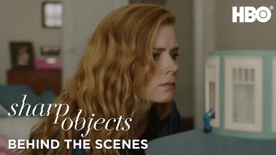 Відео до серіалу Гострі предмети — BTS: Beyond the Dollhouse | Sharp Objects
