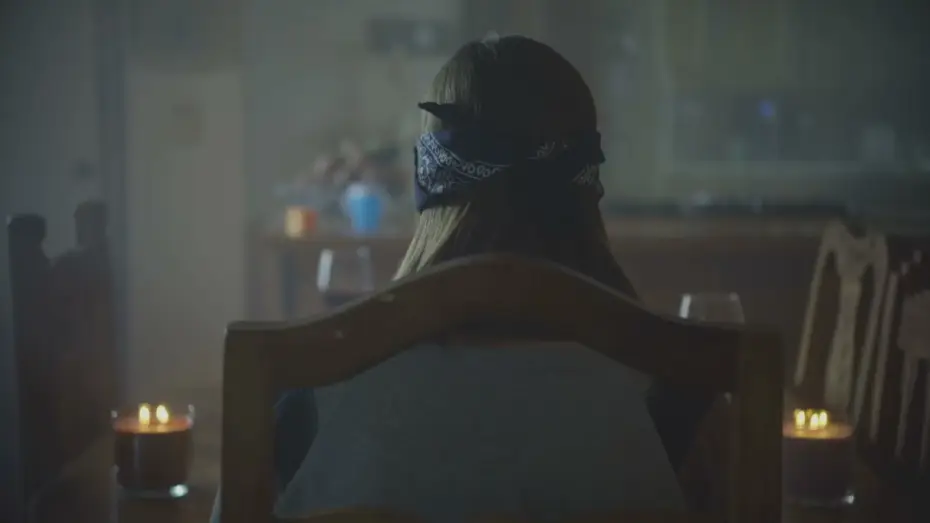Відео до серіалу People Magazine Investigates — Crimes à la une