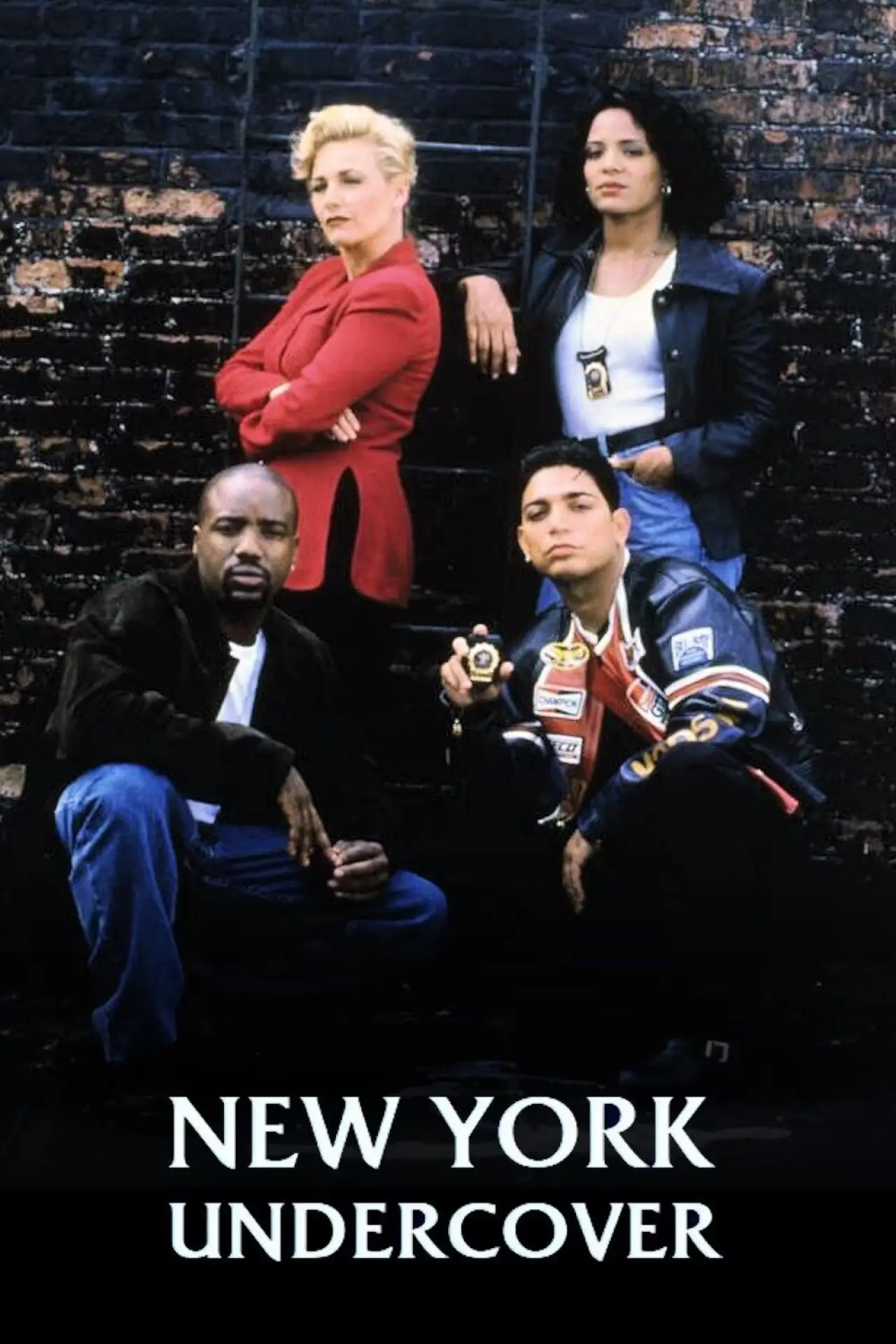 Постер до серіалу "New York Undercover"