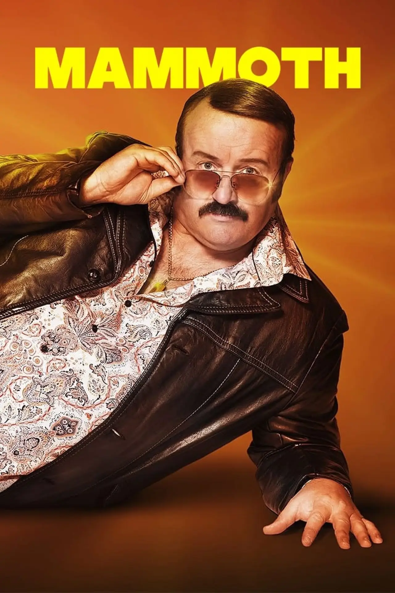 Постер до серіалу "Мамонт"