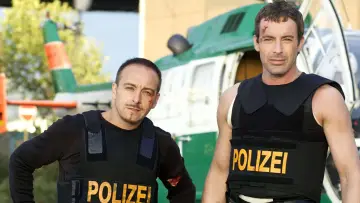 Задник к сериалу "Спецзагін «Кобра 11» — Дорожня поліція" #1298609