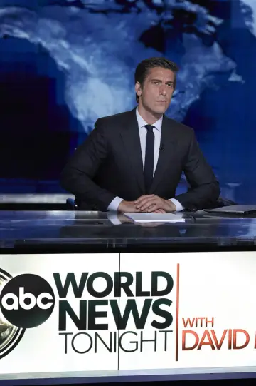 Постер до серіалу "World News Tonight with David Muir" #1510645